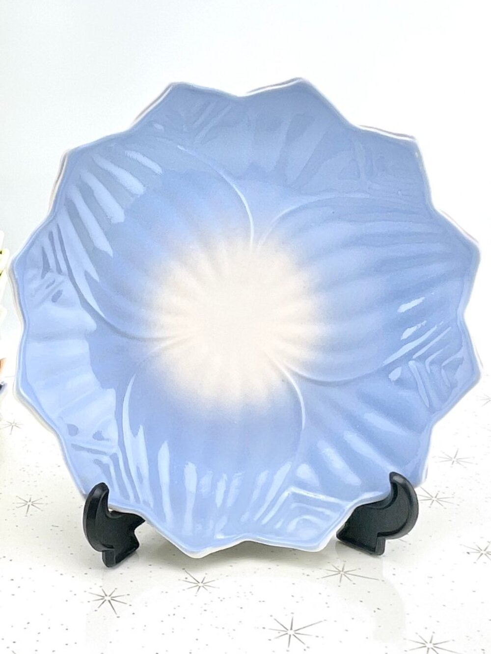 Vintage Anchor Hocking milk glass lotus plate, manganese UV reactive, for 1 blue